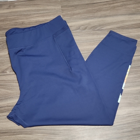 Disney Dumbo Bathtub Leggings - Picture 2 of 7